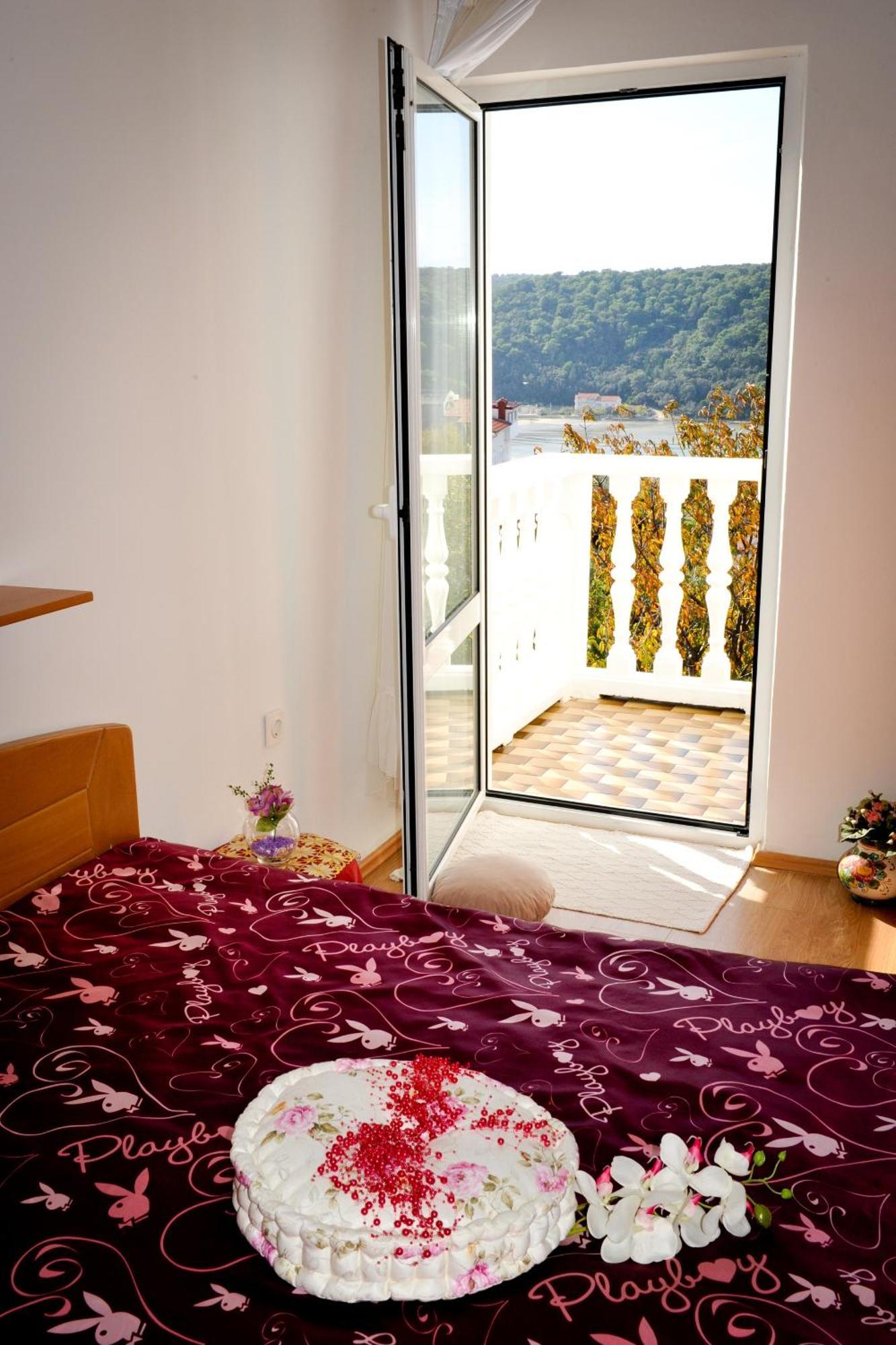 Apartments With A Parking Space Kampor, Rab - 14998 Room photo